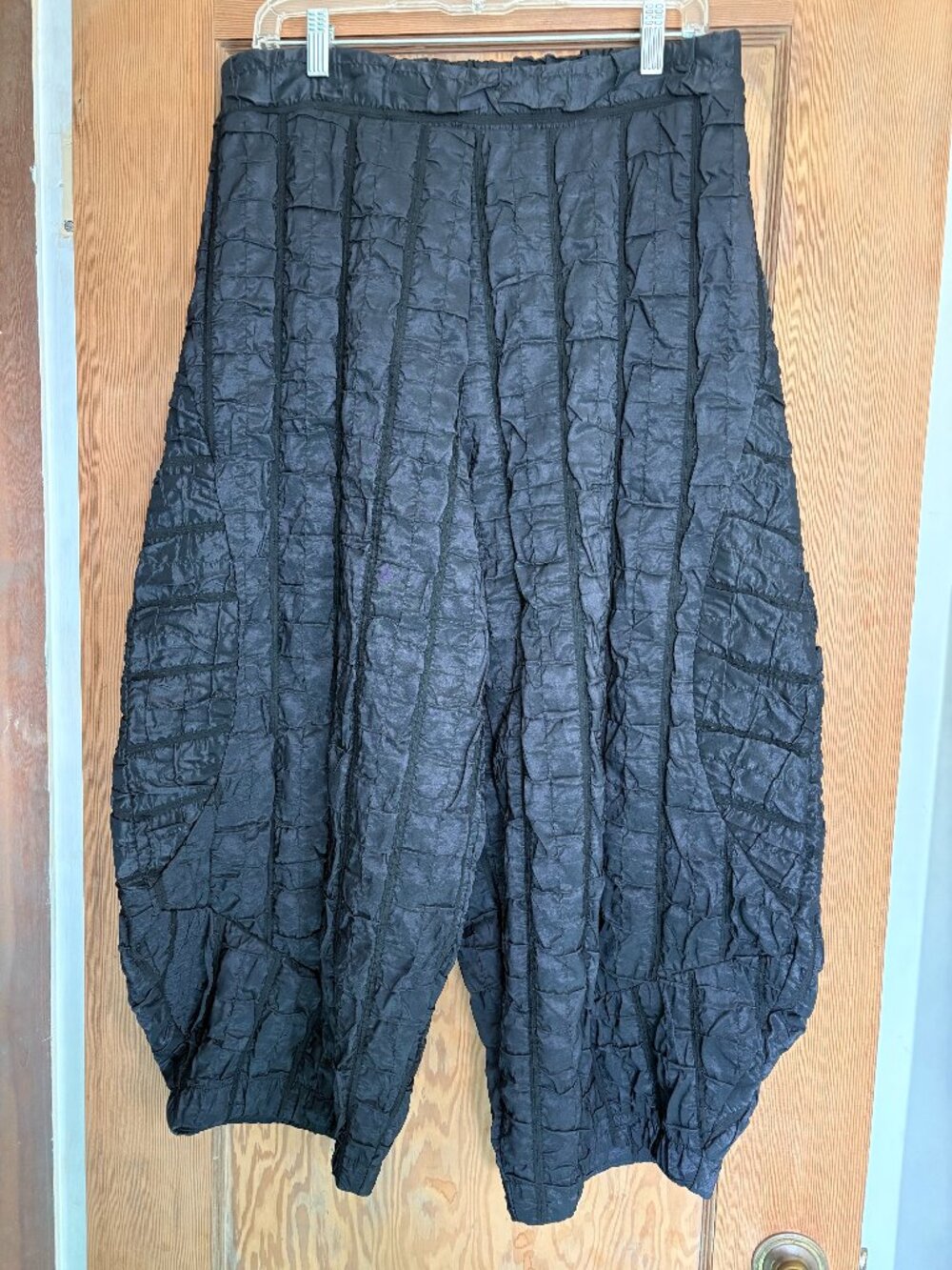 Ozai N Ku Black Crinkle Balloon/Harem Pants — Artsy Lagenlook